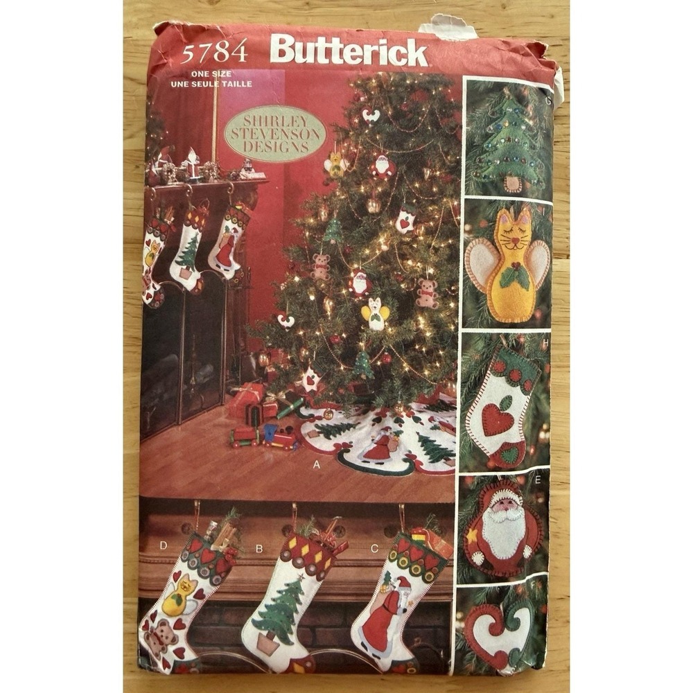Butterick Shirley Stevenson Pattern 5784 Christmas Ornaments Tree Skirt Stocking